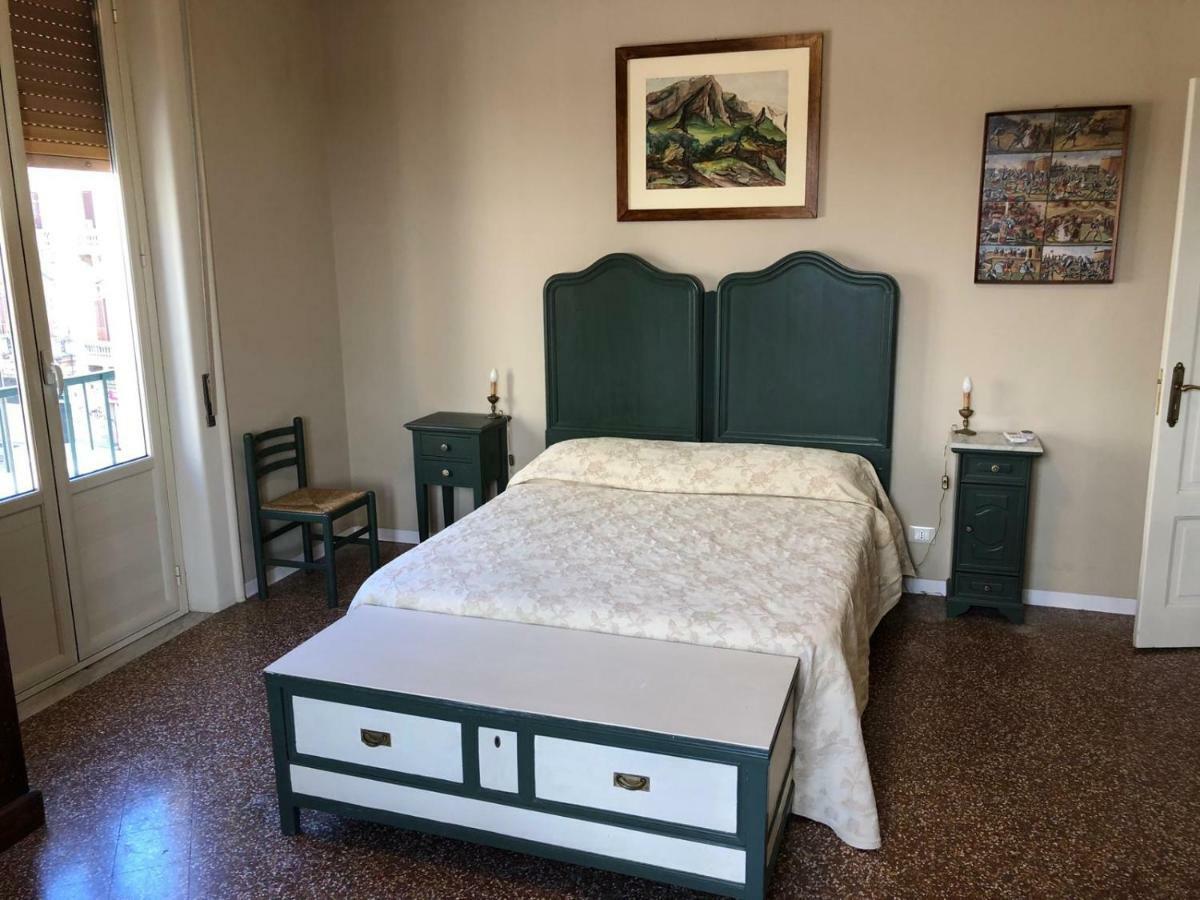 Al Teatro Biondo Guest House Palermo Exteriör bild